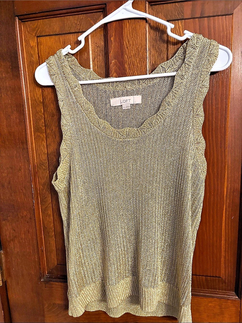 LOFT Metallic Tank Top in Gold Size XL Like New